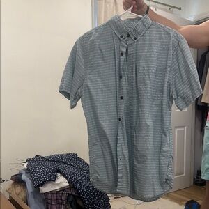 Green Casual Button Down Shirt with Short Sleeves